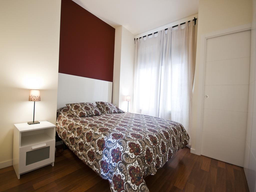 Apartamentos Murallas de Sevilla Habitación foto
